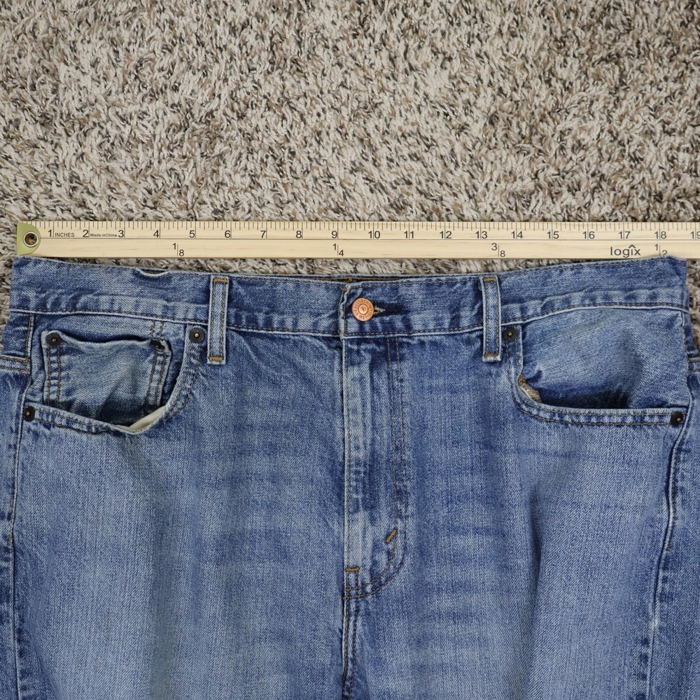 Levi's 569 Loose Straight Jeans 36x32 Baggy Y2K Mid Wash Blue Denim Whiskers - Picture 11 of 16
